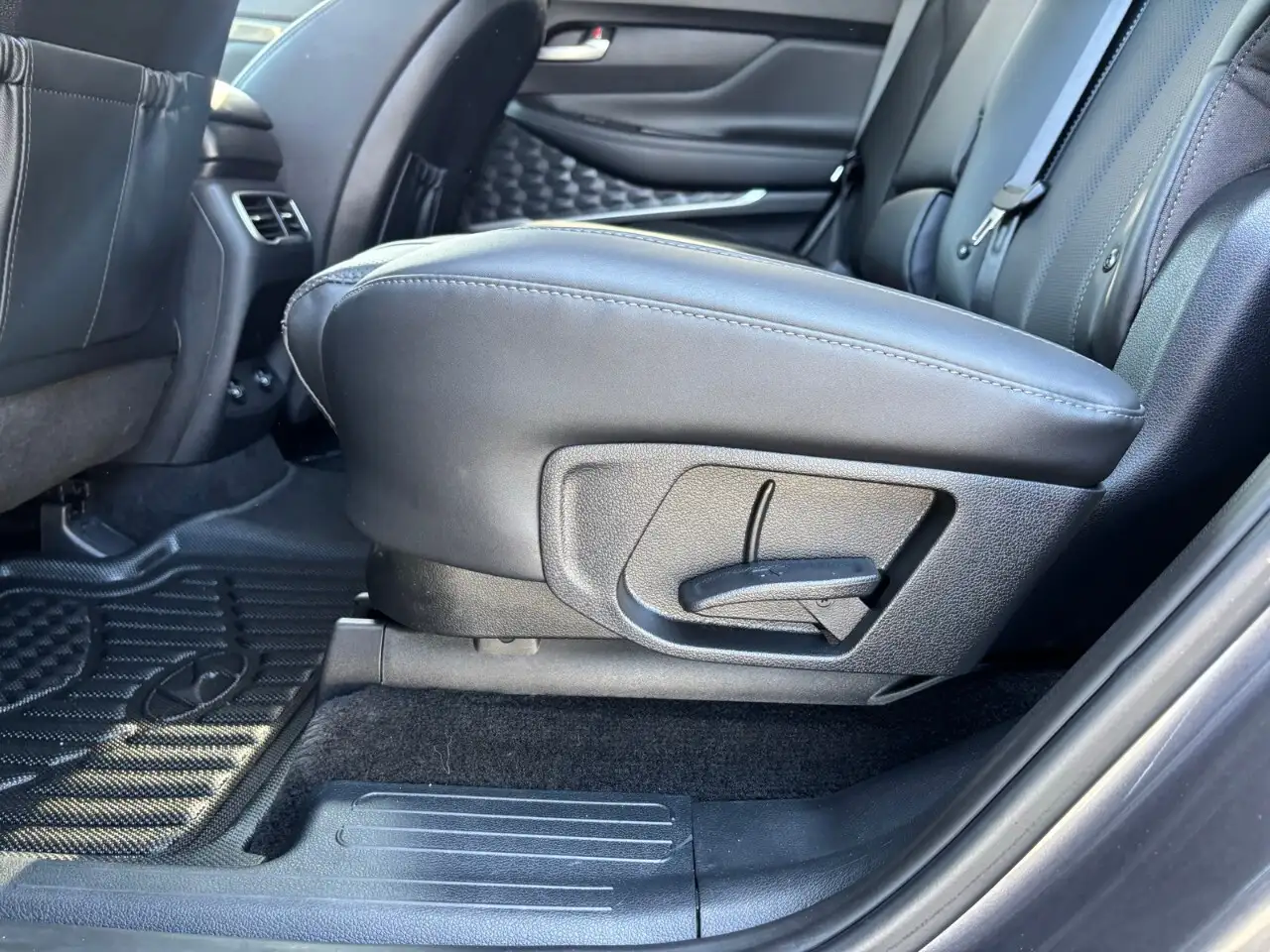 Hyundai SANTA FE снимка Hyundai SANTA FE