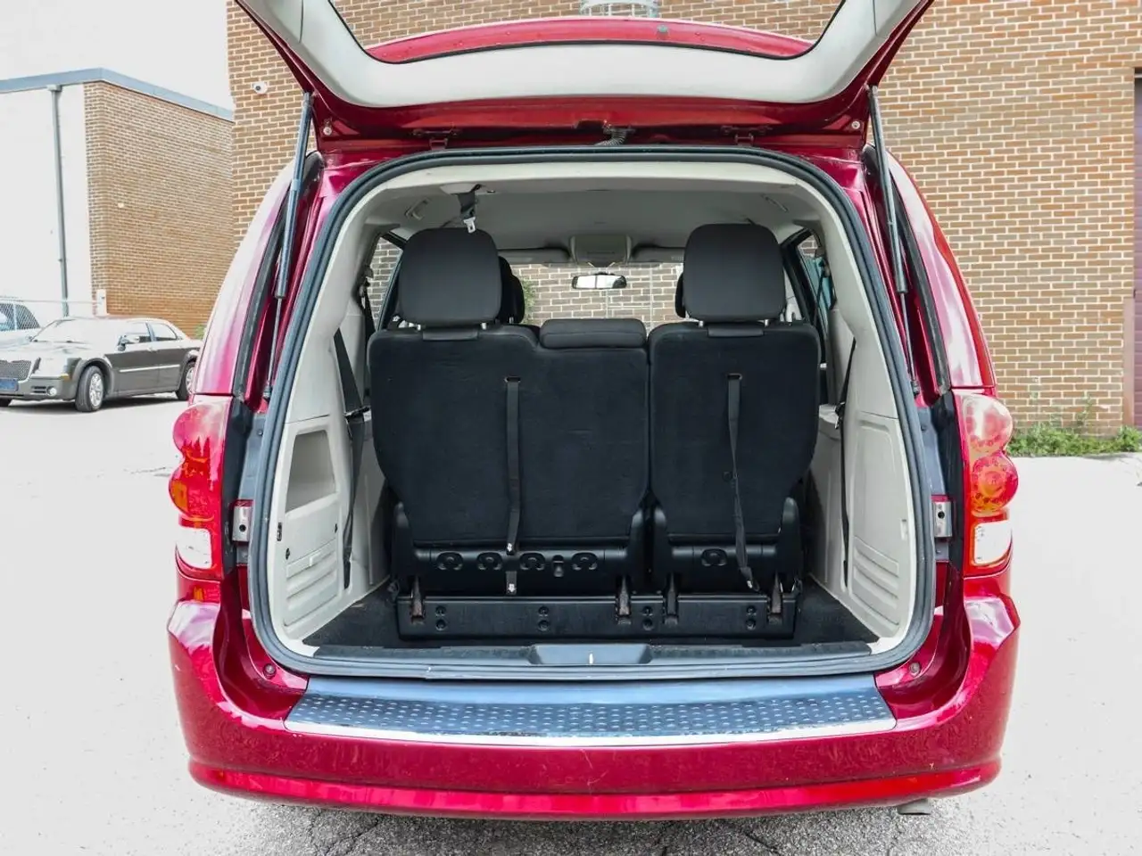 Dodge Grand Caravan снимка Dodge Grand Caravan