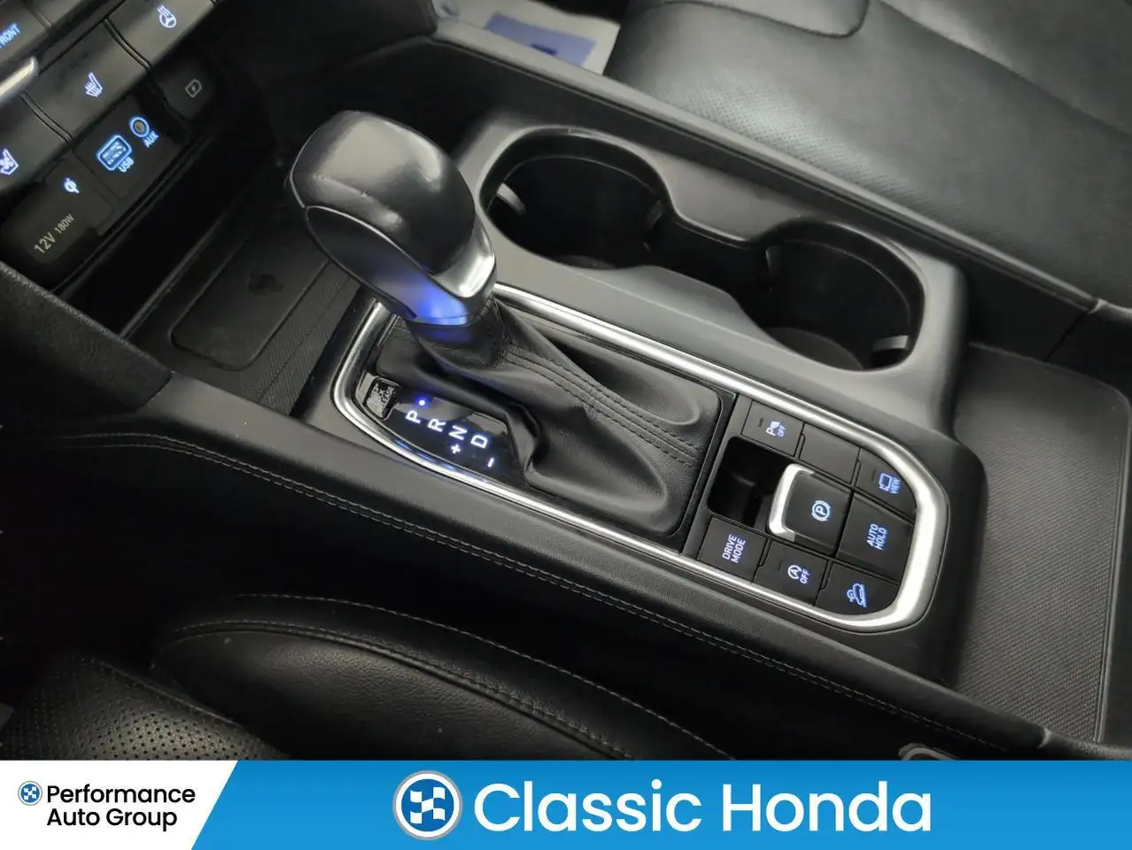 Hyundai SANTA FE снимка Hyundai SANTA FE