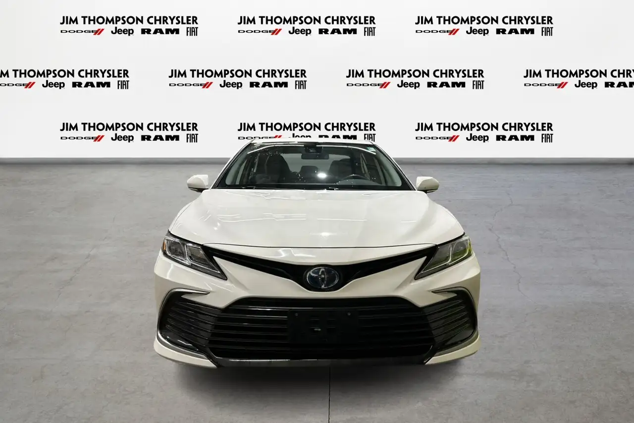 Toyota Camry снимка Toyota Camry