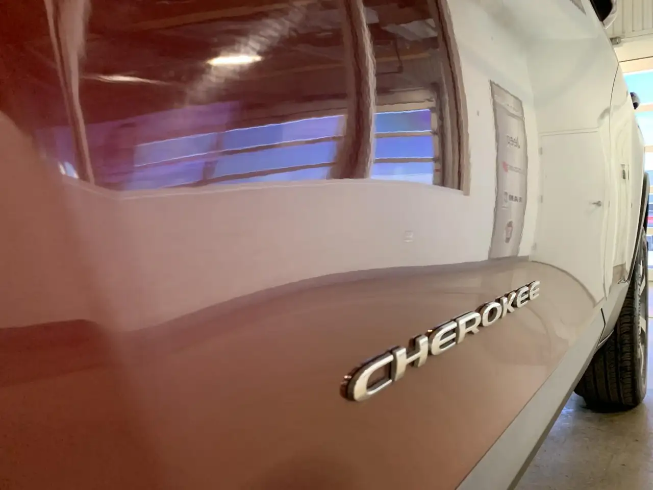 Jeep Cherokee снимка Jeep Cherokee