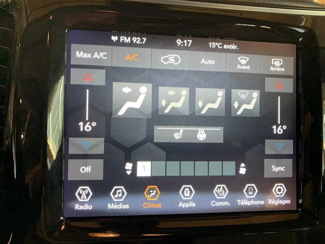 Jeep Cherokee снимка Jeep Cherokee