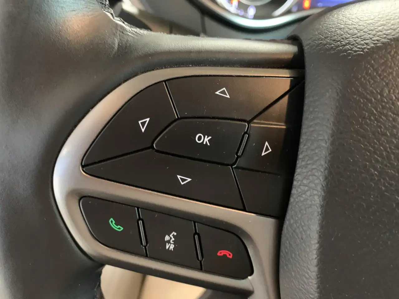 Jeep Cherokee снимка Jeep Cherokee
