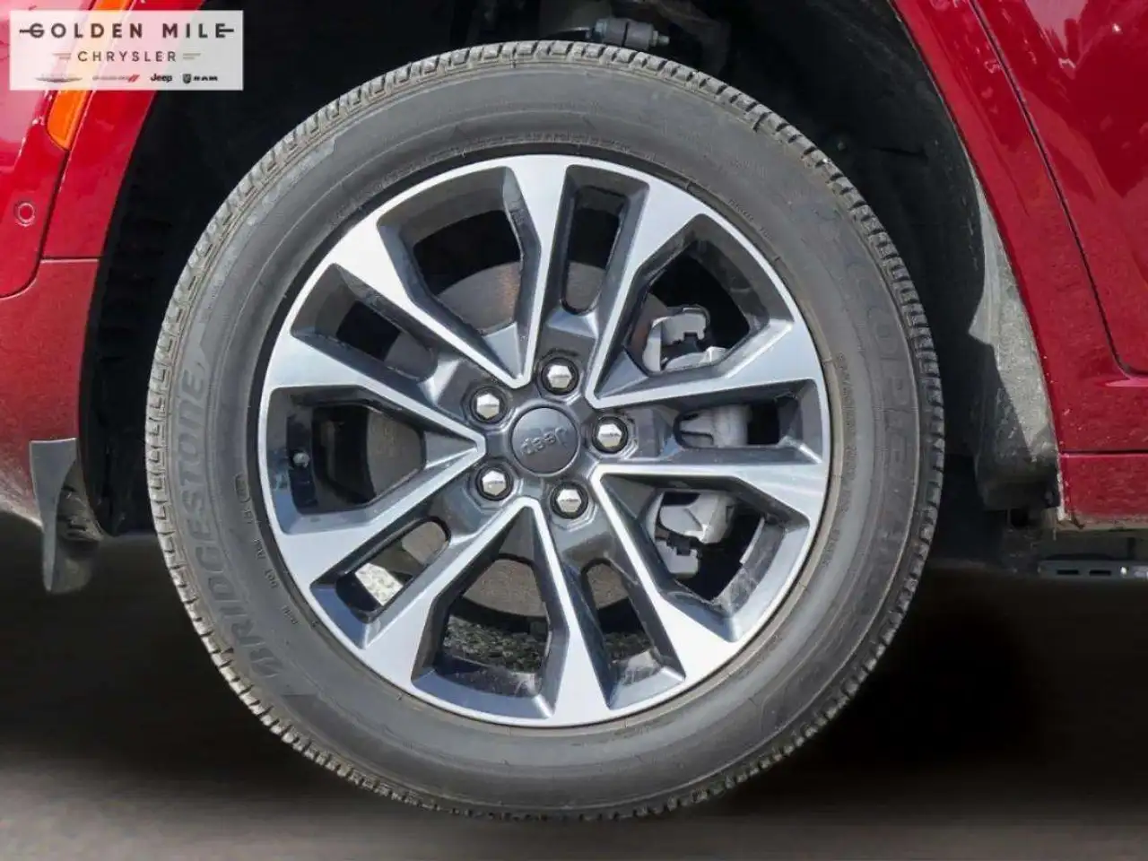 Jeep Grand Cherokee снимка Jeep Grand Cherokee