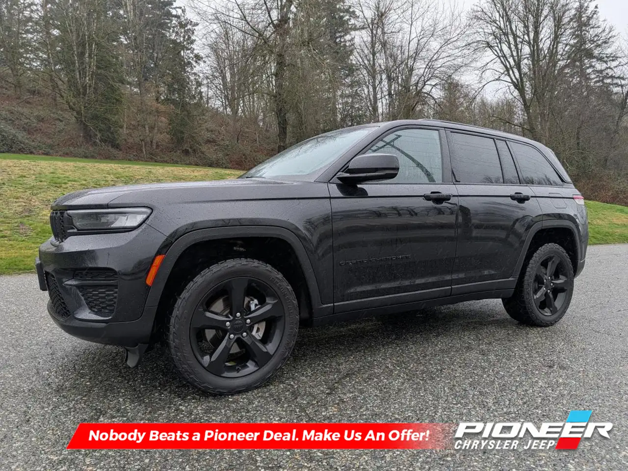 Jeep Grand Cherokee снимка Jeep Grand Cherokee