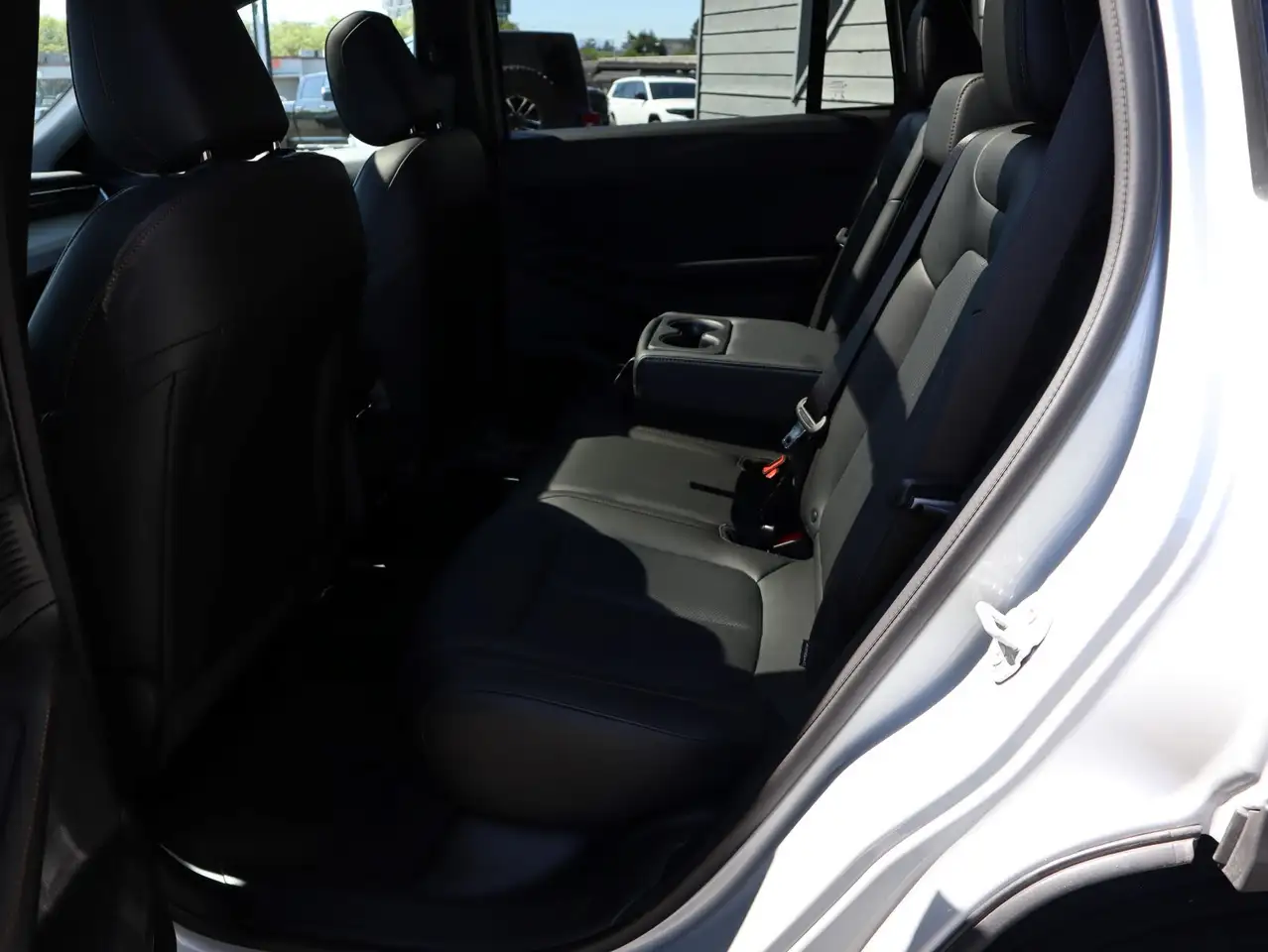 Jeep Cherokee снимка Jeep Cherokee