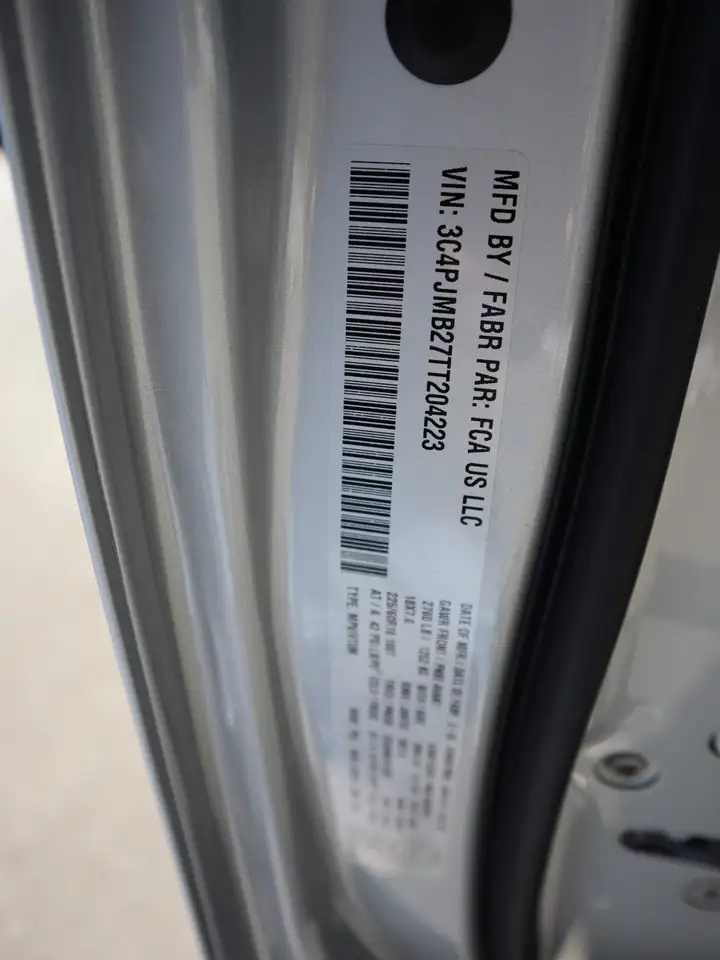 Jeep Cherokee снимка Jeep Cherokee