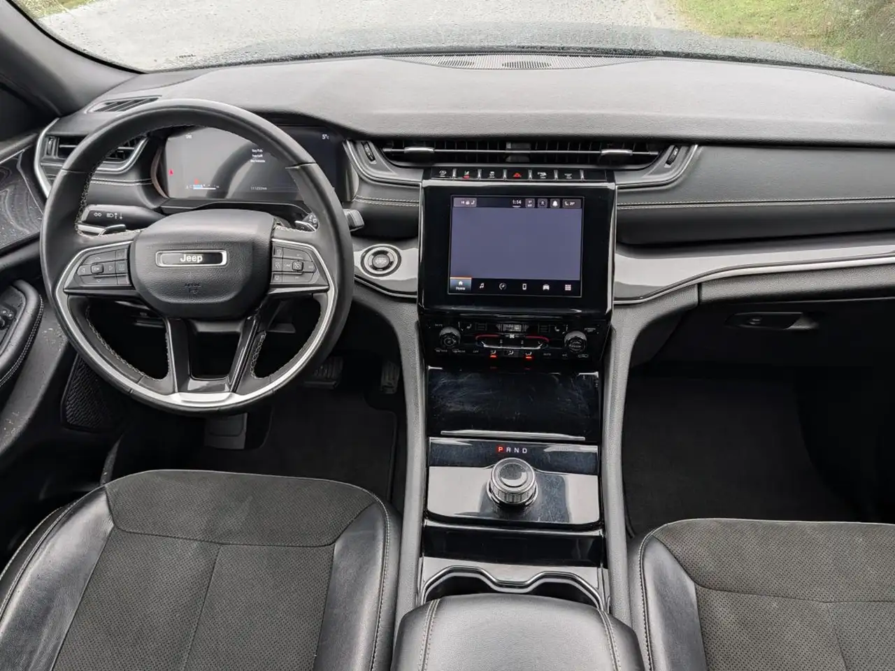 Jeep Grand Cherokee снимка Jeep Grand Cherokee