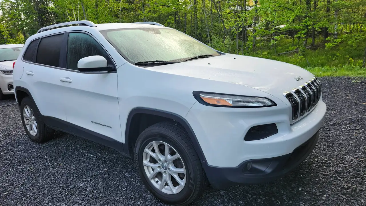 Jeep Cherokee photo Jeep Cherokee