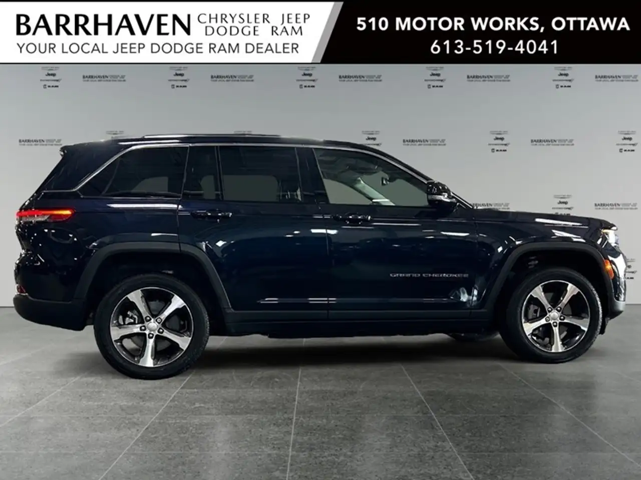 Jeep Grand Cherokee снимка Jeep Grand Cherokee