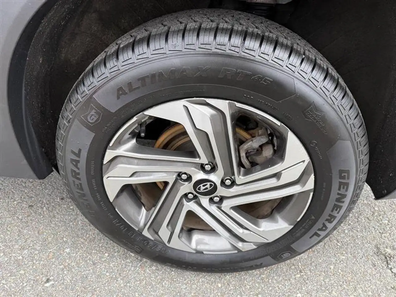Hyundai SANTA FE снимка Hyundai SANTA FE