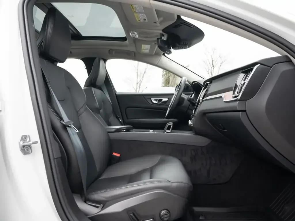 Volvo S60 photo Volvo S60