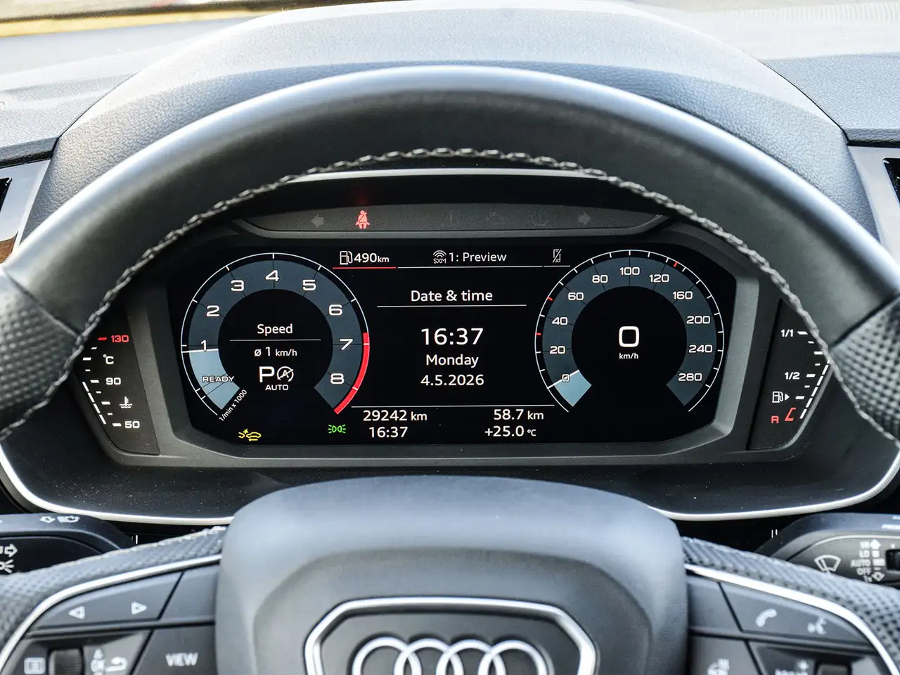 Audi Q3 снимка Audi Q3