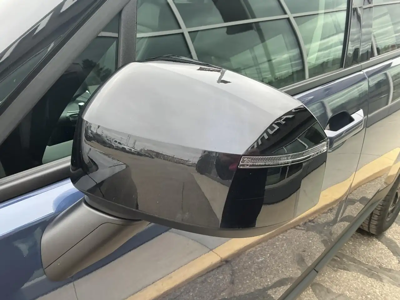 Hyundai SANTA FE снимка Hyundai SANTA FE