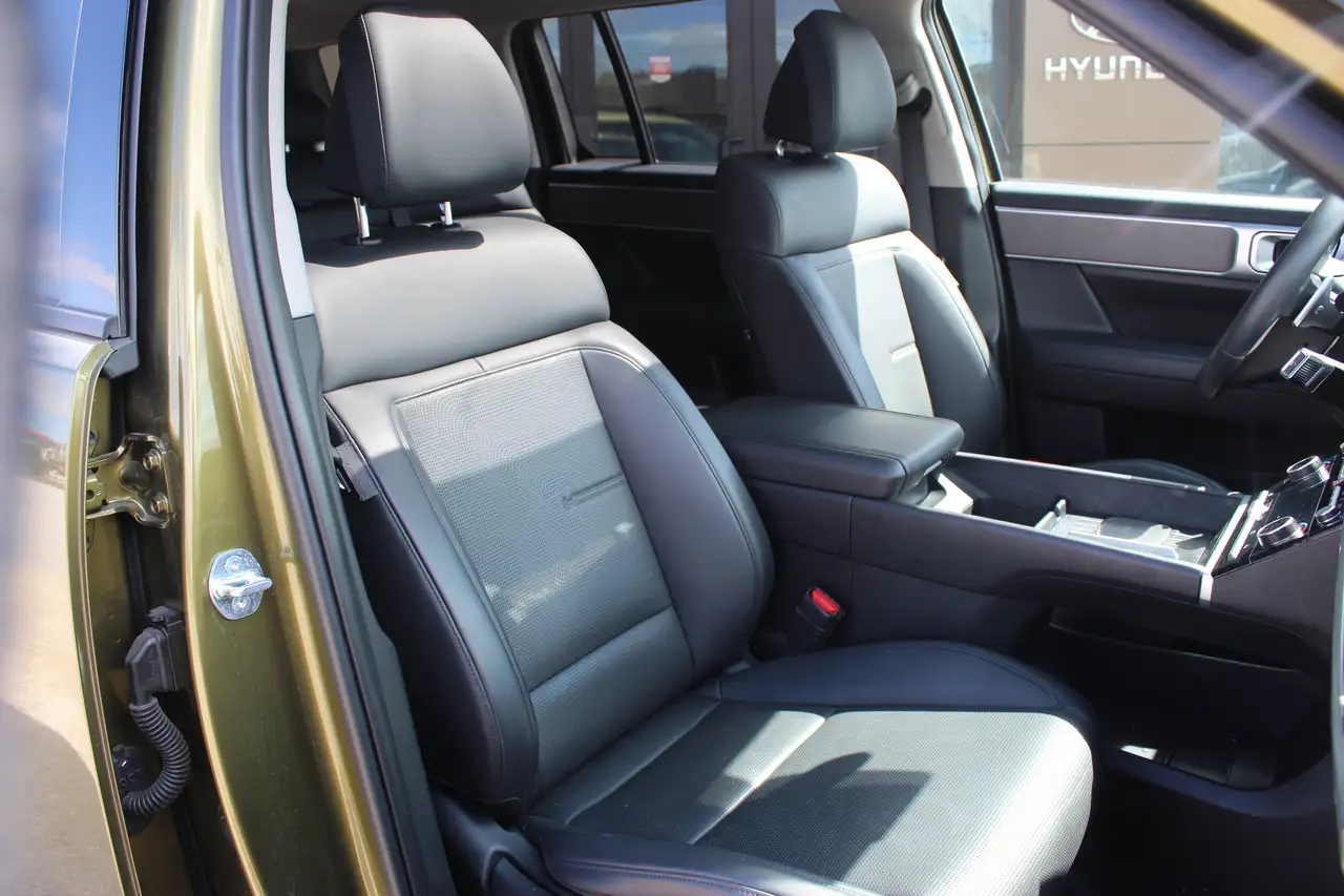 Hyundai SANTA FE снимка Hyundai SANTA FE