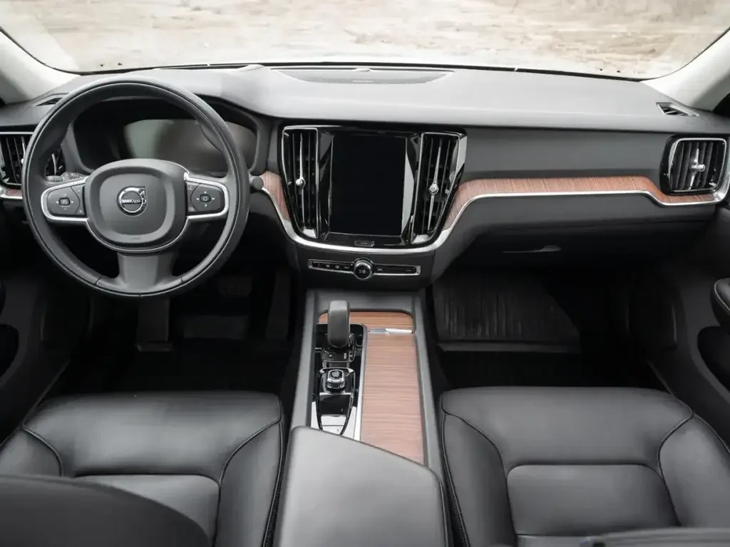 Volvo S60 photo Volvo S60