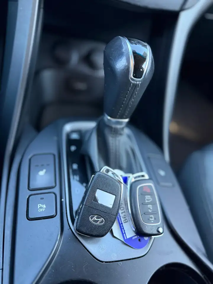 Hyundai SANTA FE снимка Hyundai SANTA FE