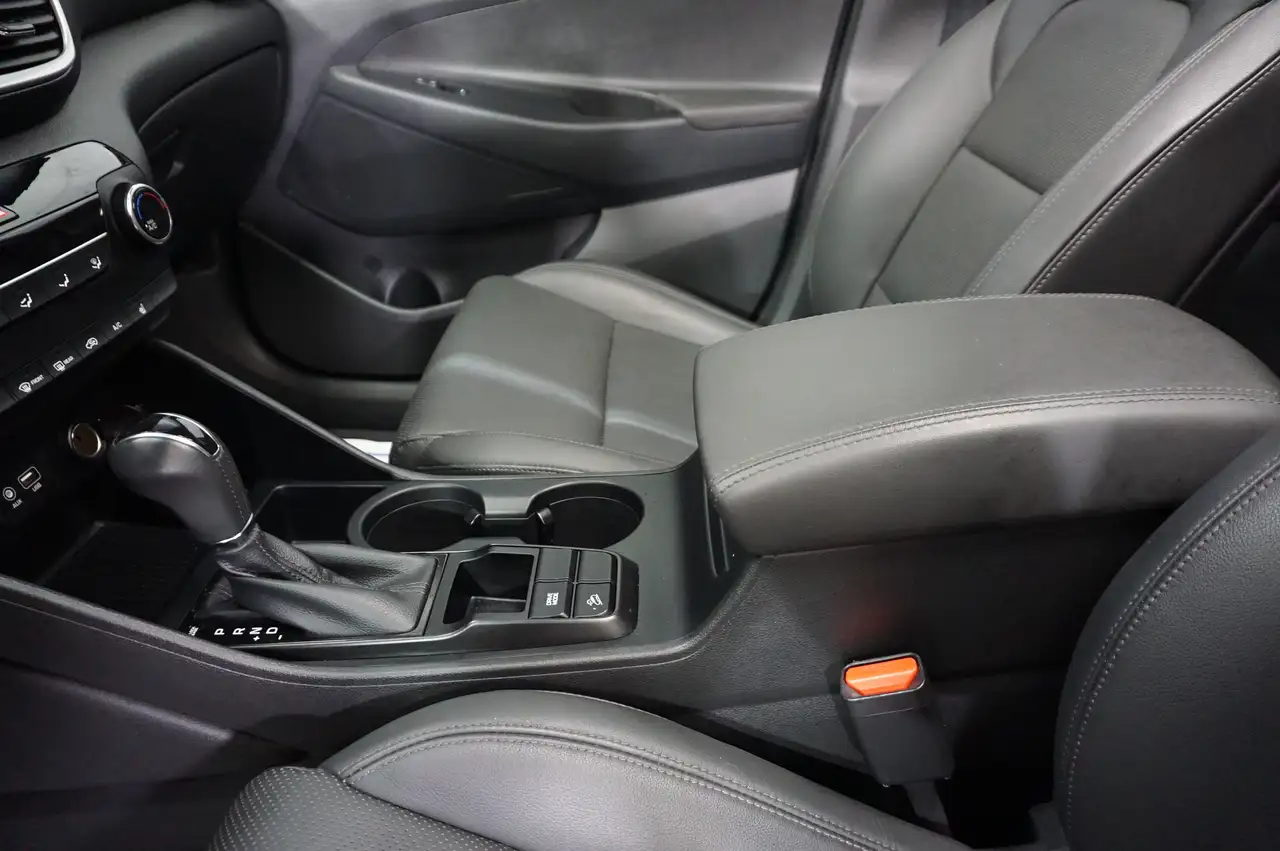 Hyundai TUCSON снимка Hyundai TUCSON