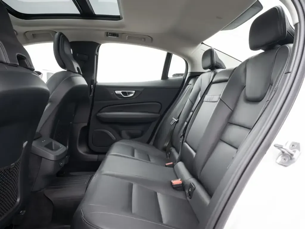 Volvo S60 photo Volvo S60
