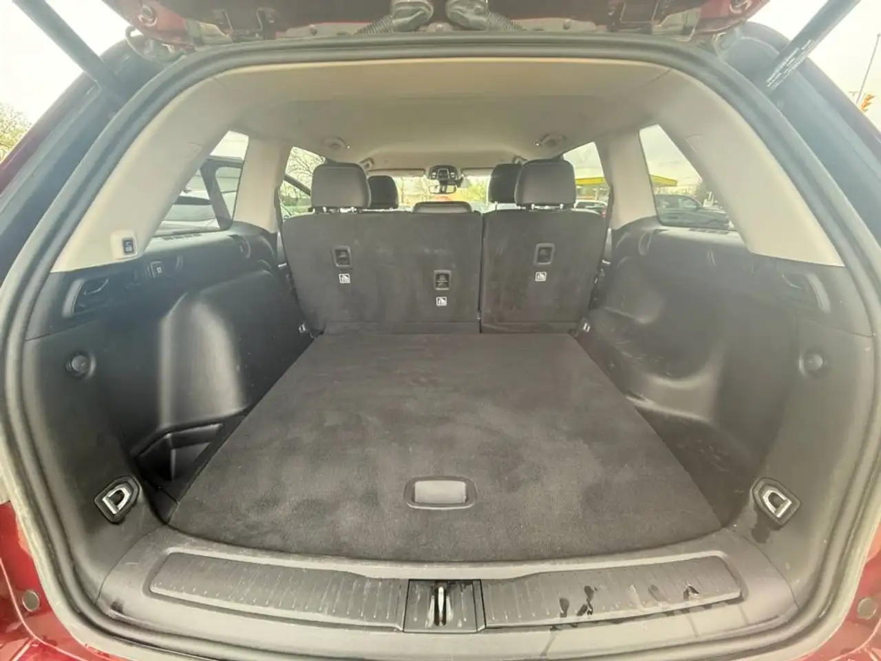 Jeep Grand Cherokee снимка Jeep Grand Cherokee