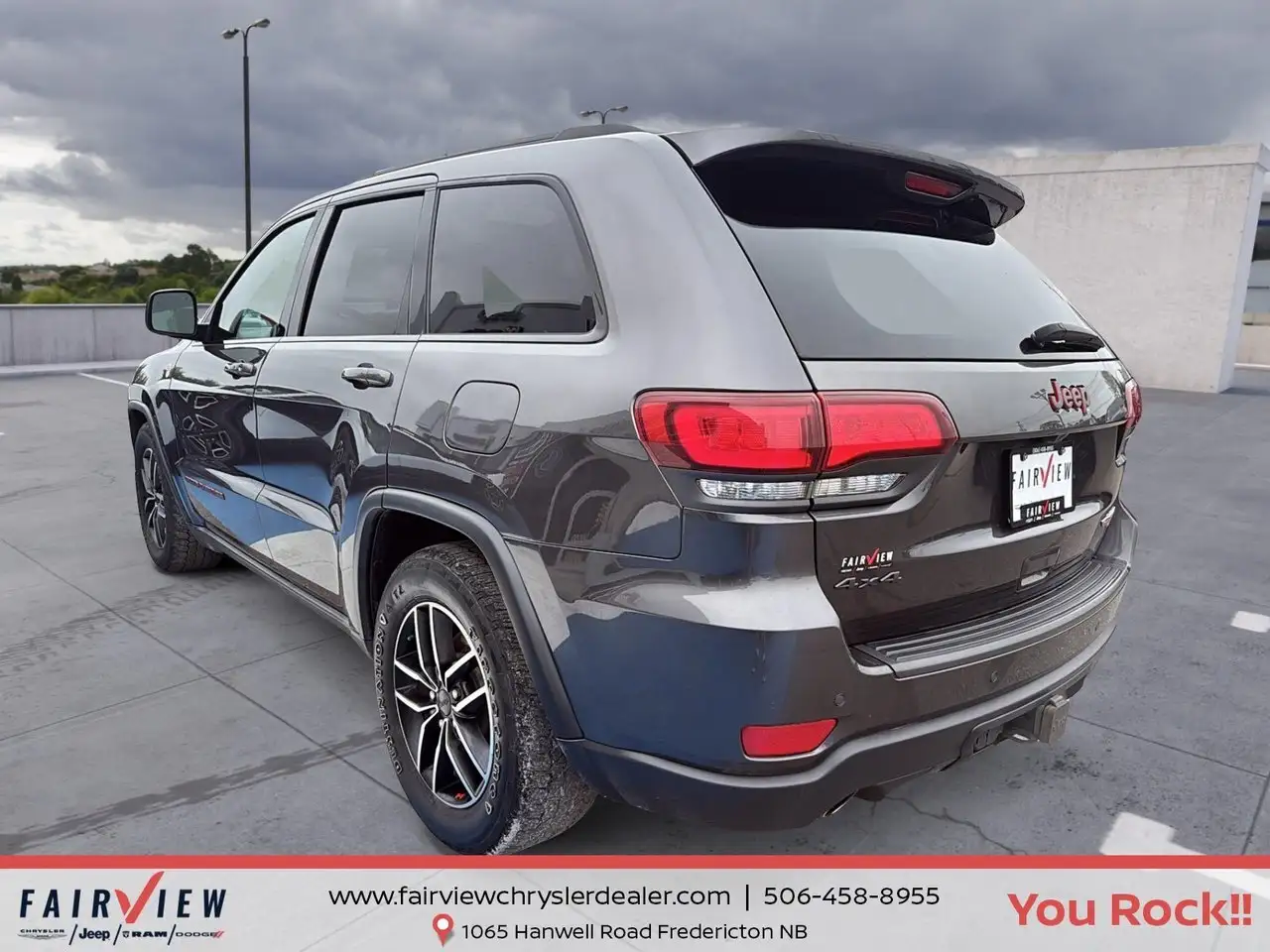 Jeep Grand Cherokee photo Jeep Grand Cherokee