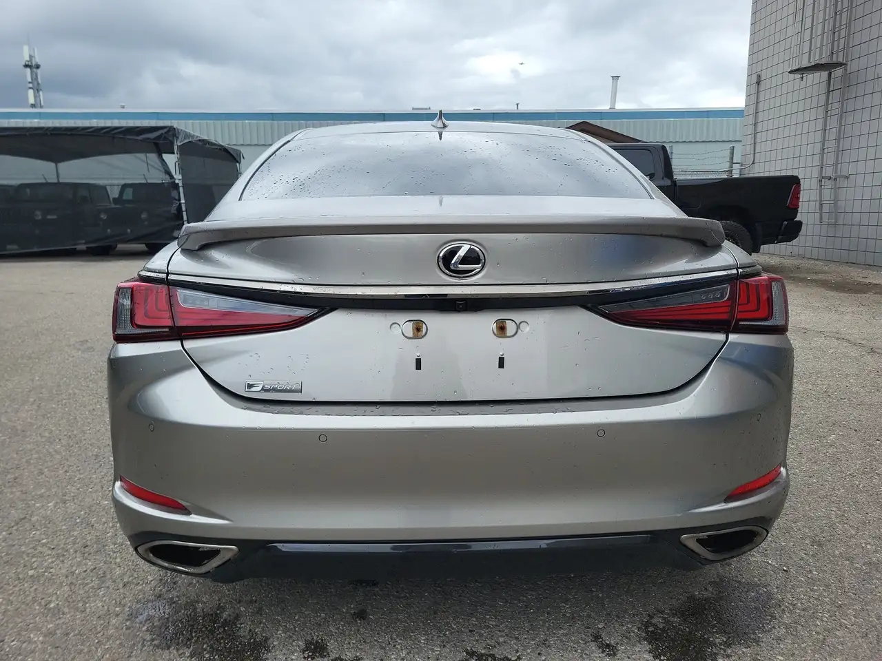 Lexus ES photo Lexus ES