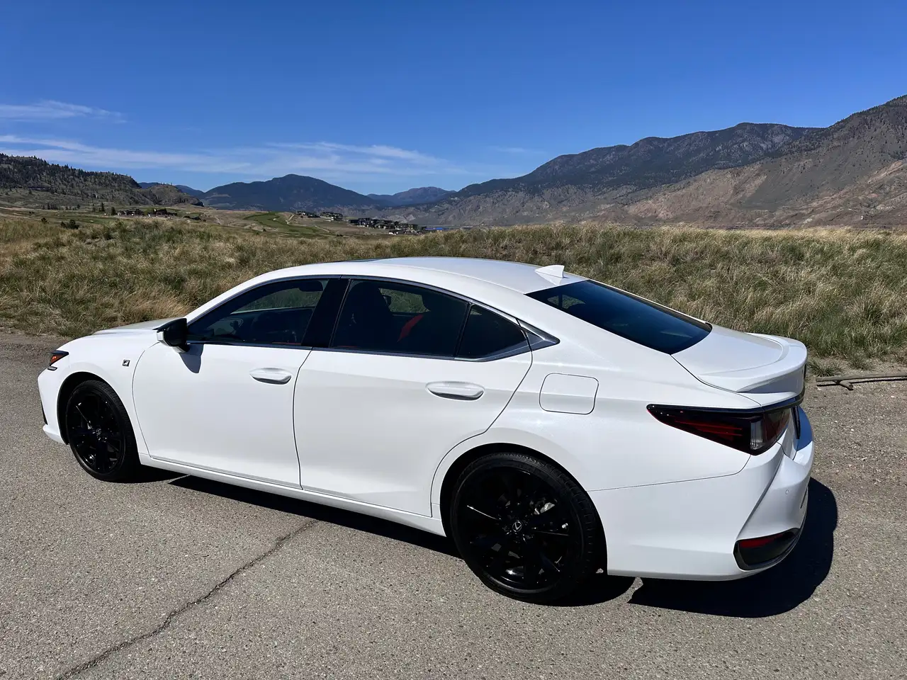 Lexus ES снимка Lexus ES