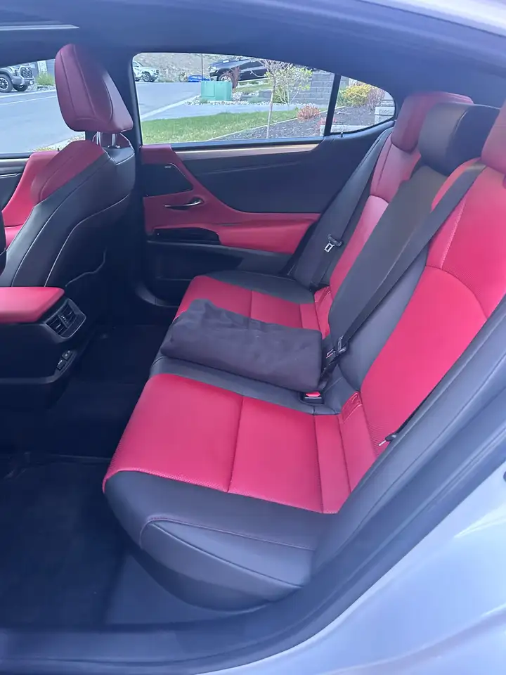Lexus ES снимка Lexus ES