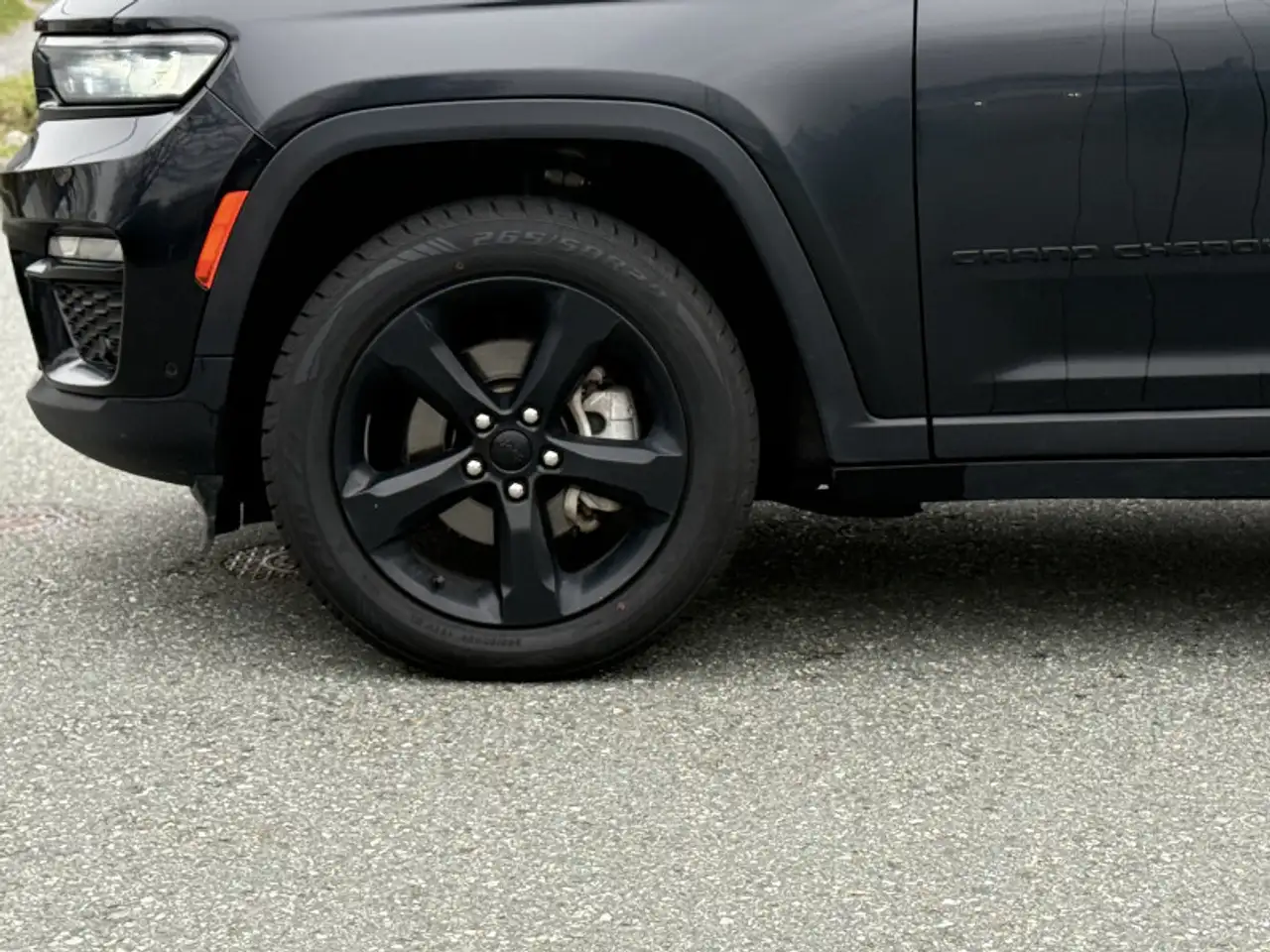 Jeep Grand Cherokee снимка Jeep Grand Cherokee
