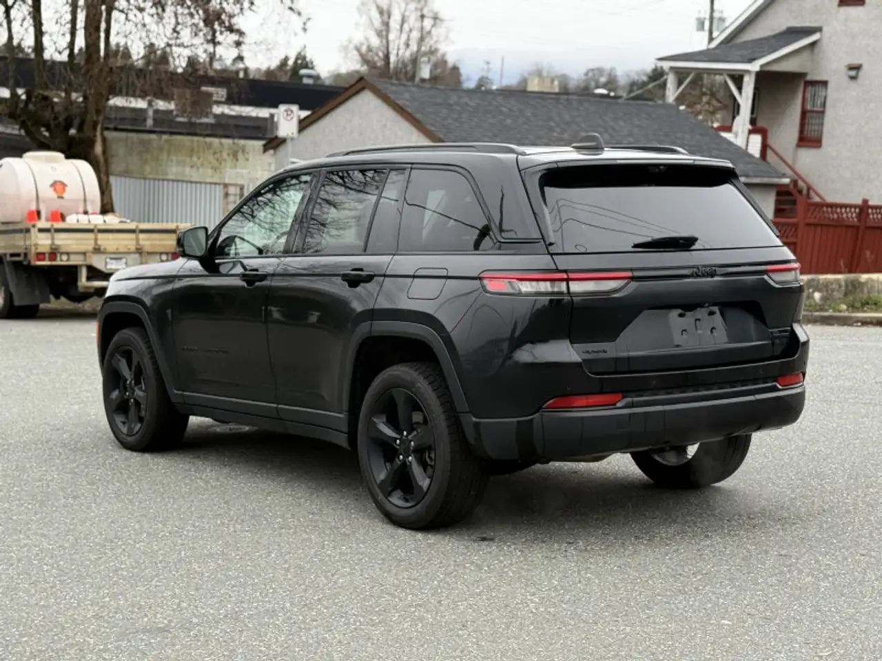 Jeep Grand Cherokee снимка Jeep Grand Cherokee