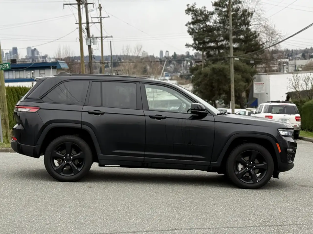 Jeep Grand Cherokee снимка Jeep Grand Cherokee