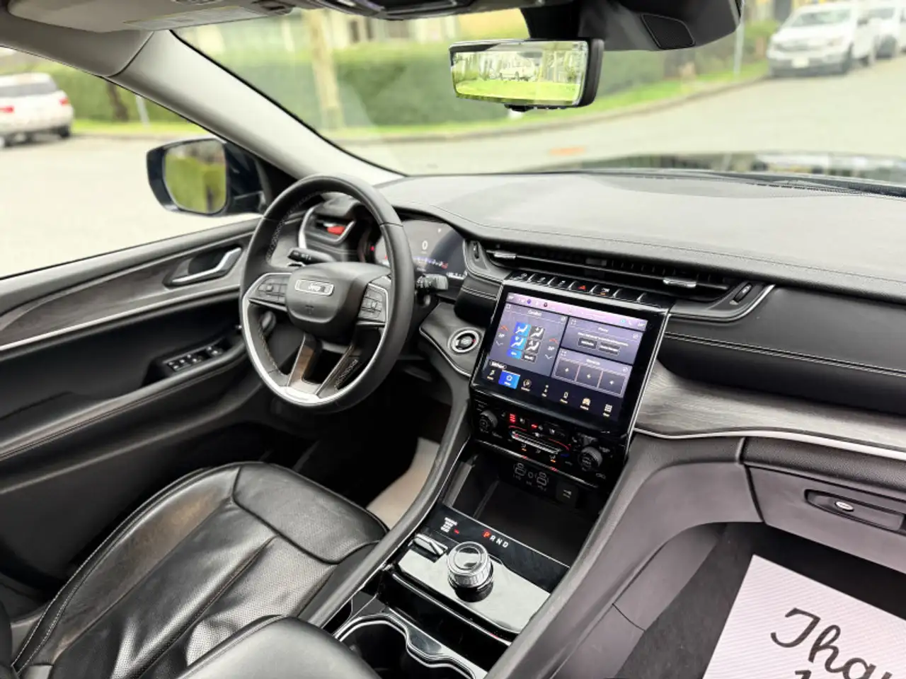 Jeep Grand Cherokee снимка Jeep Grand Cherokee