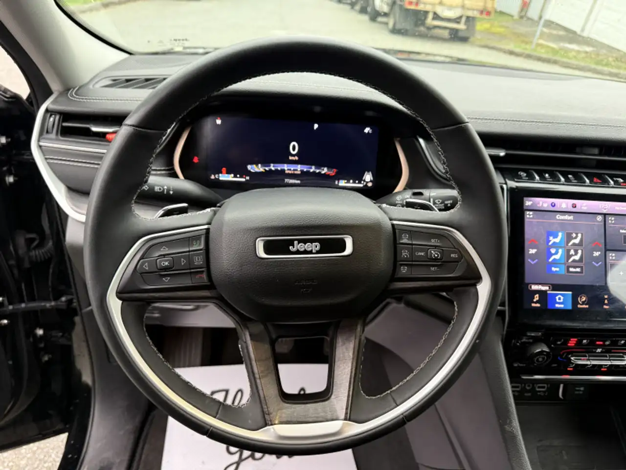 Jeep Grand Cherokee снимка Jeep Grand Cherokee