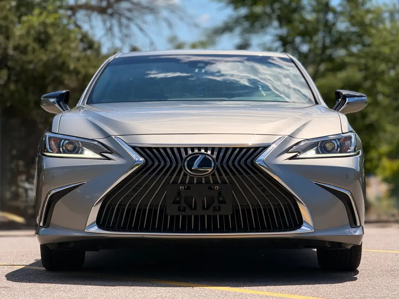 Lexus ES снимка Lexus ES