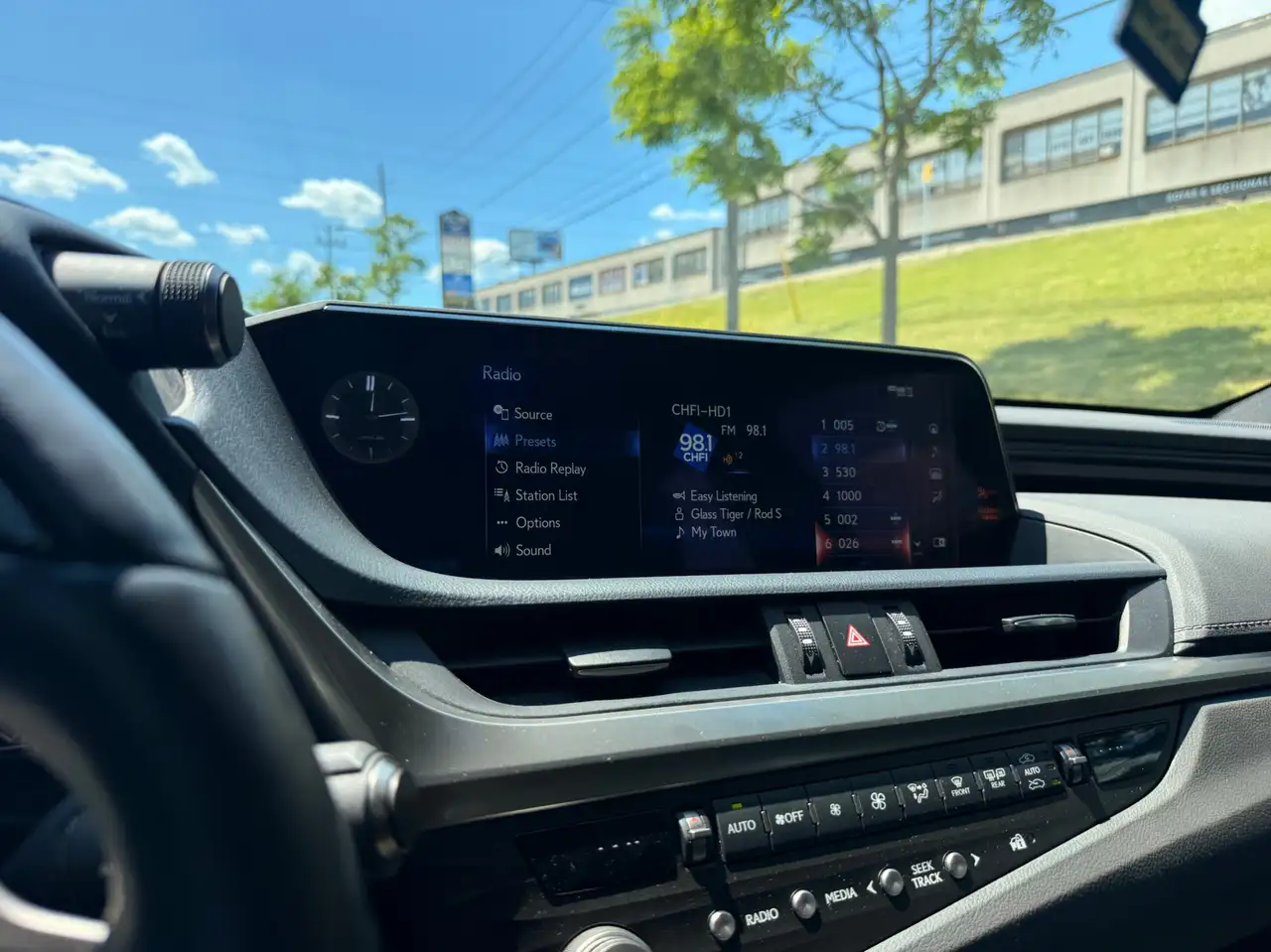 Lexus ES снимка Lexus ES