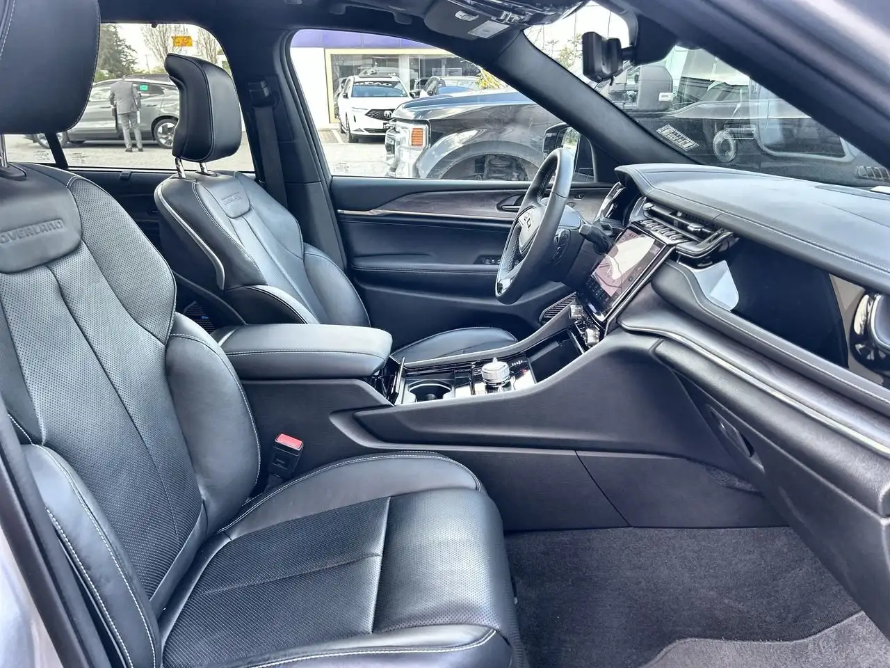 Jeep Grand Cherokee снимка Jeep Grand Cherokee
