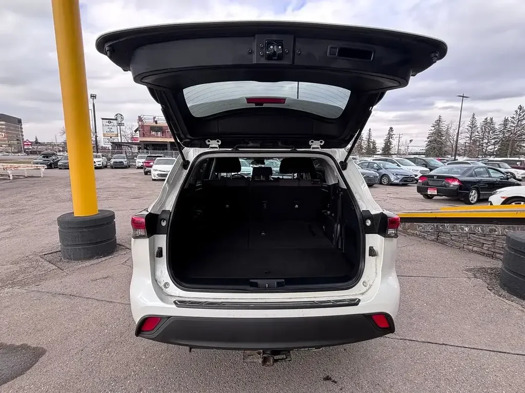 Toyota Highlander снимка Toyota Highlander