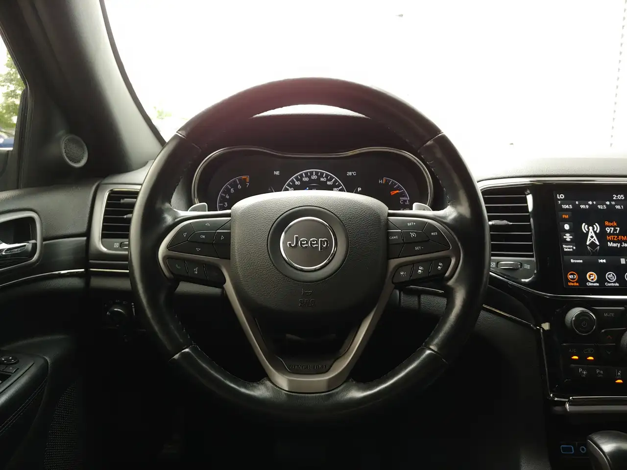 Jeep Grand Cherokee снимка Jeep Grand Cherokee