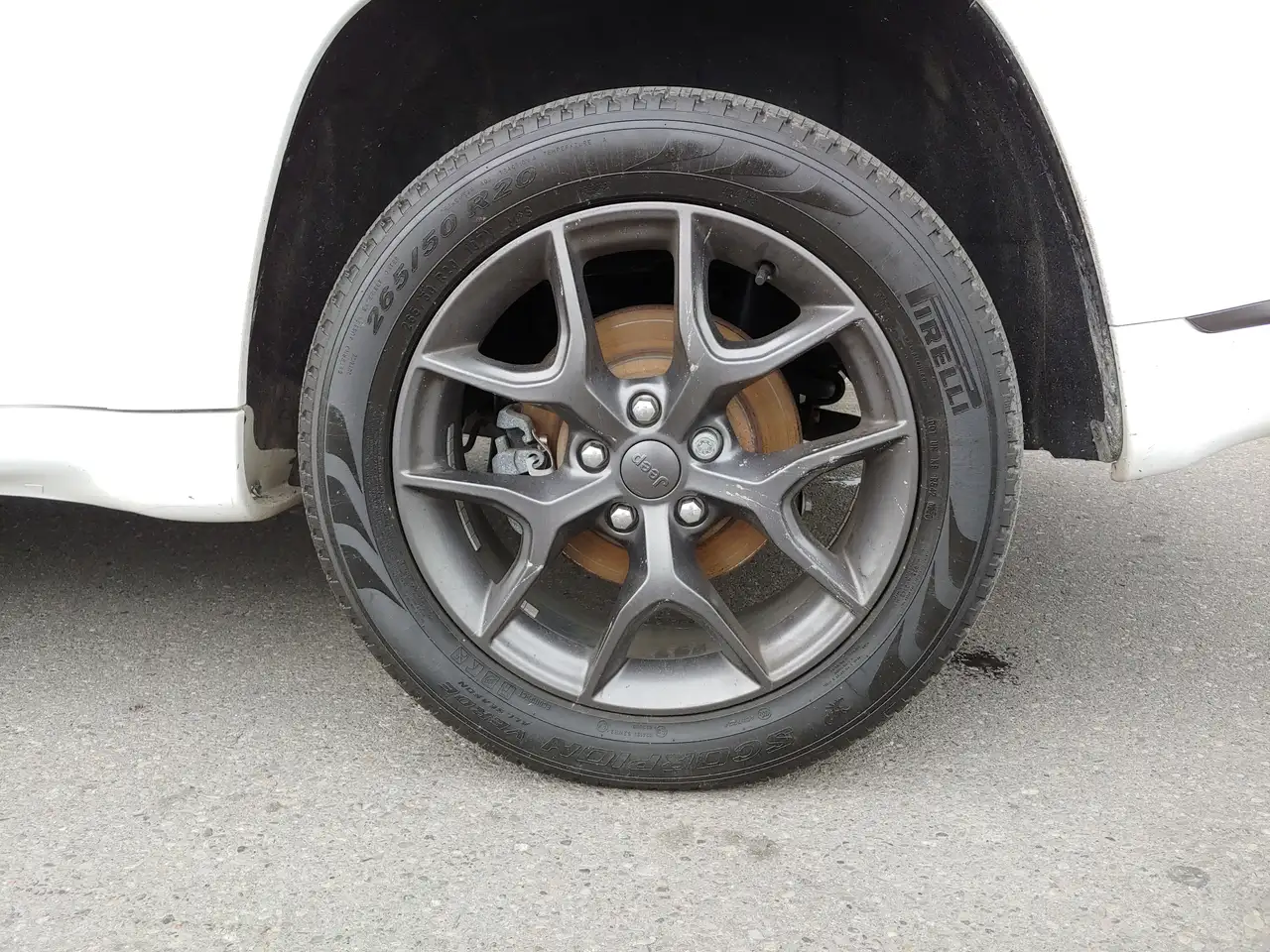 Jeep Grand Cherokee снимка Jeep Grand Cherokee