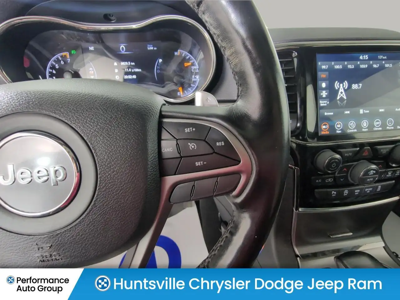 Jeep Grand Cherokee снимка Jeep Grand Cherokee