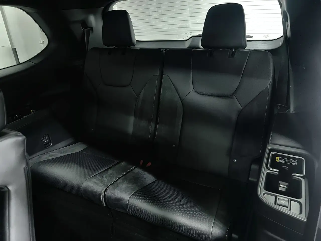 Lexus TX 350 снимка Lexus TX 350