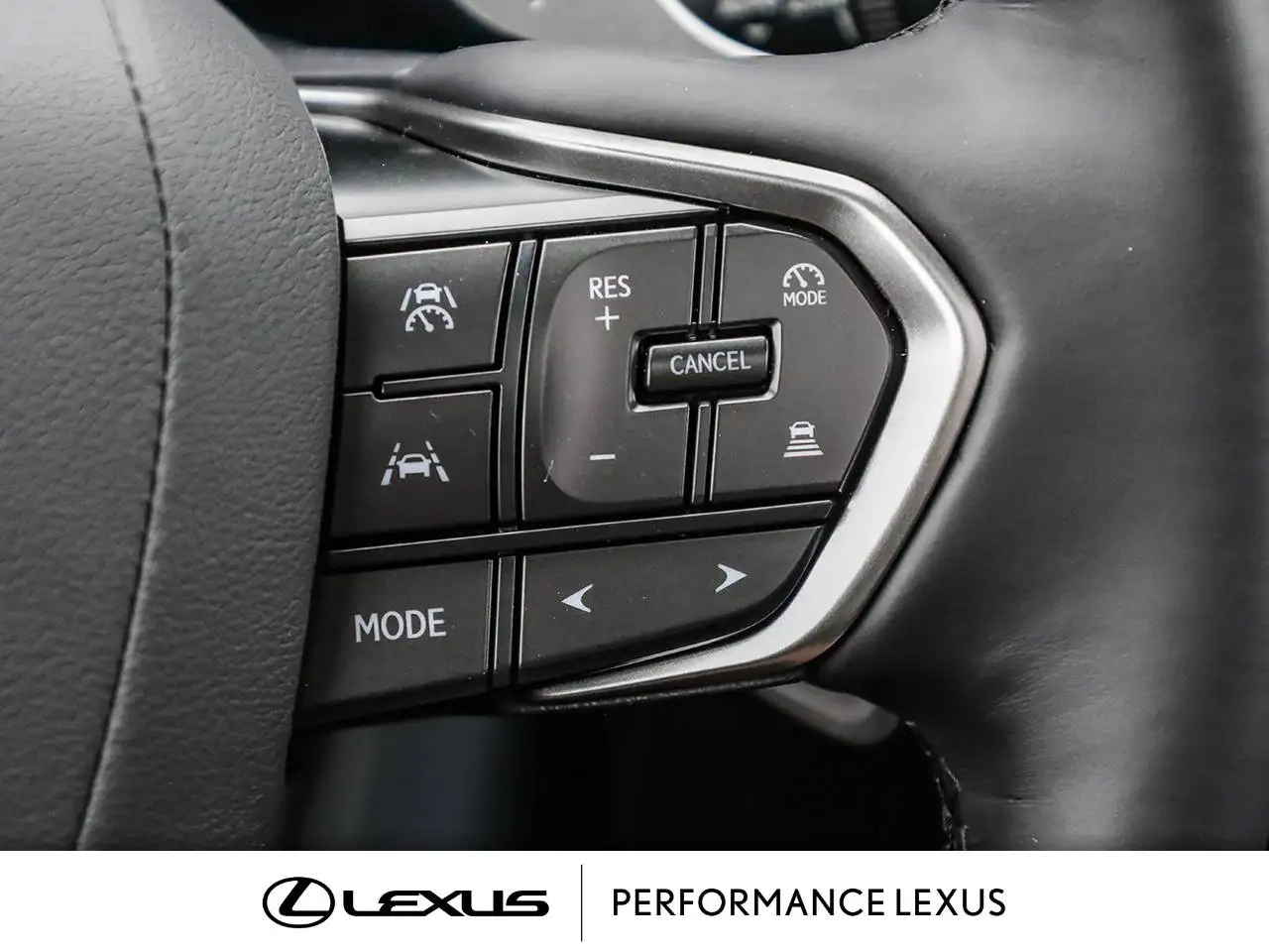 Lexus TX снимка Lexus TX