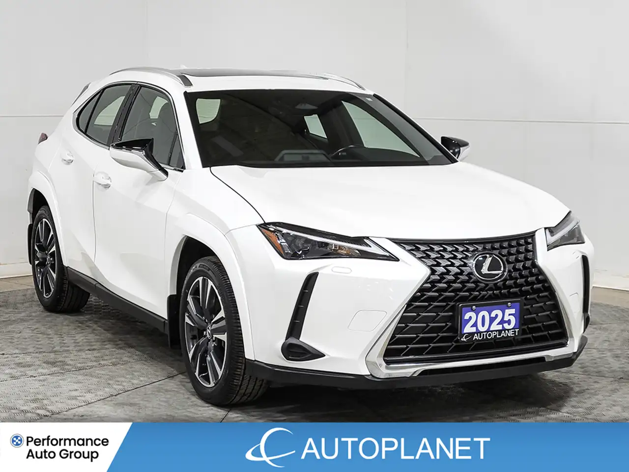 Lexus UX снимка Lexus UX