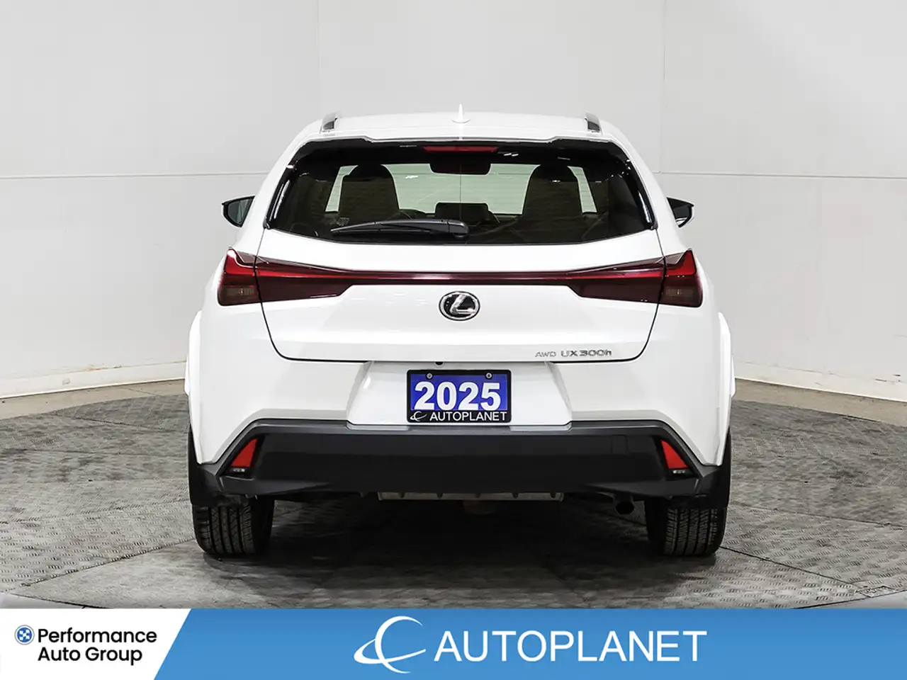 Lexus UX снимка Lexus UX