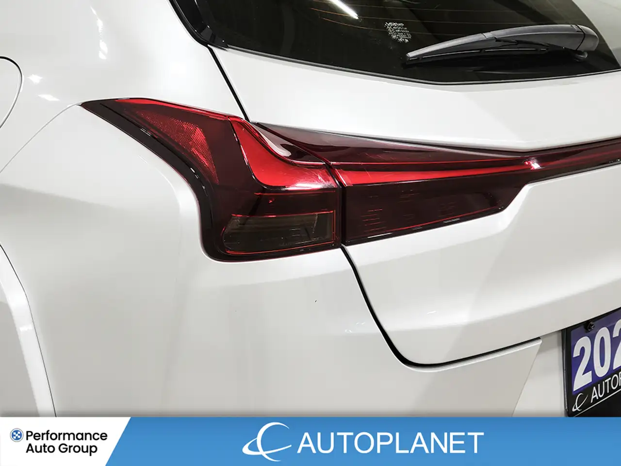 Lexus UX снимка Lexus UX