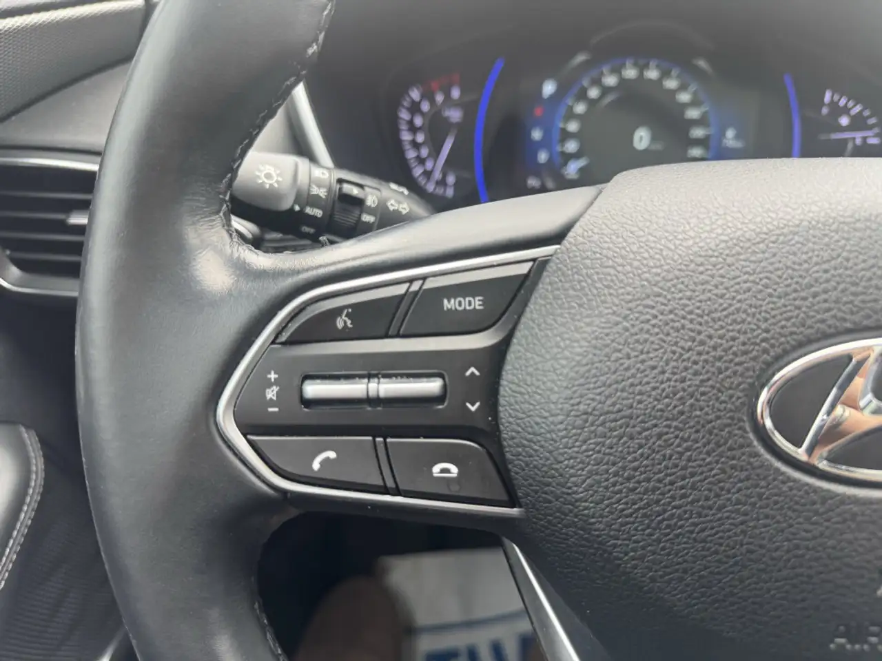 Hyundai SANTA FE снимка Hyundai SANTA FE