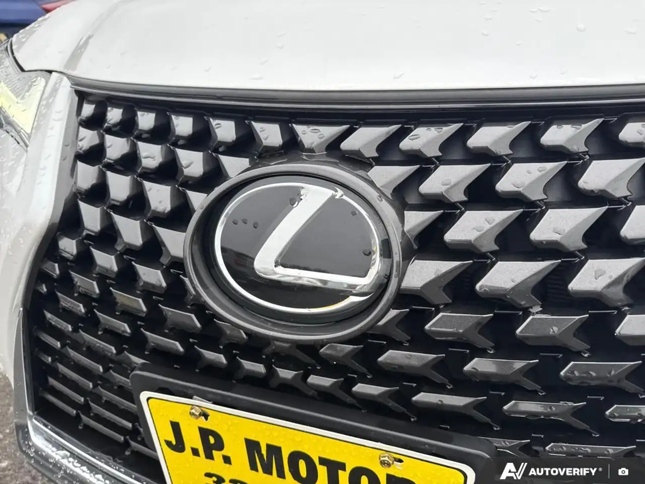Lexus UX снимка Lexus UX