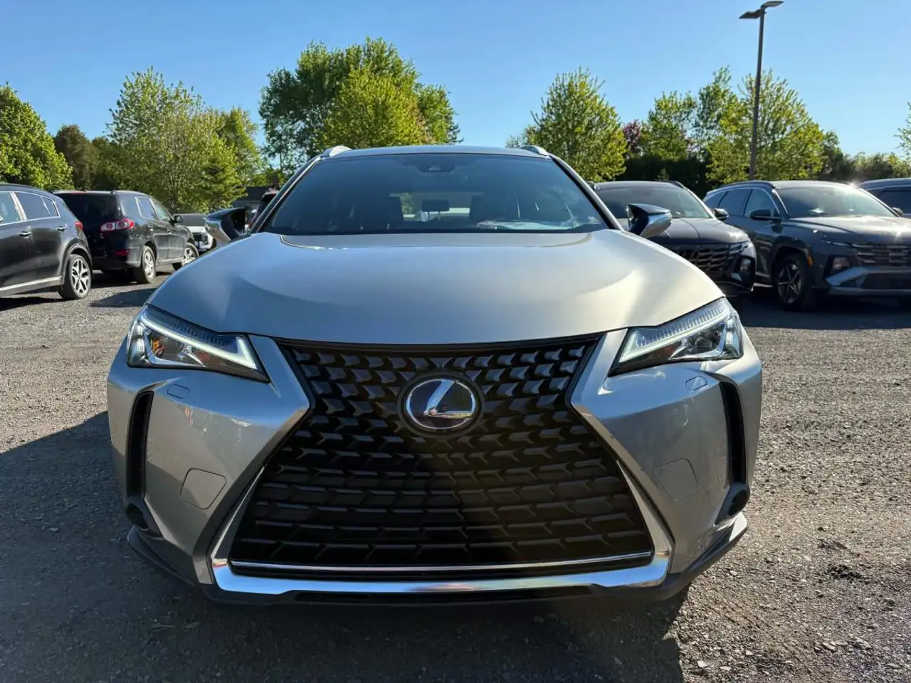 Lexus UX photo Lexus UX