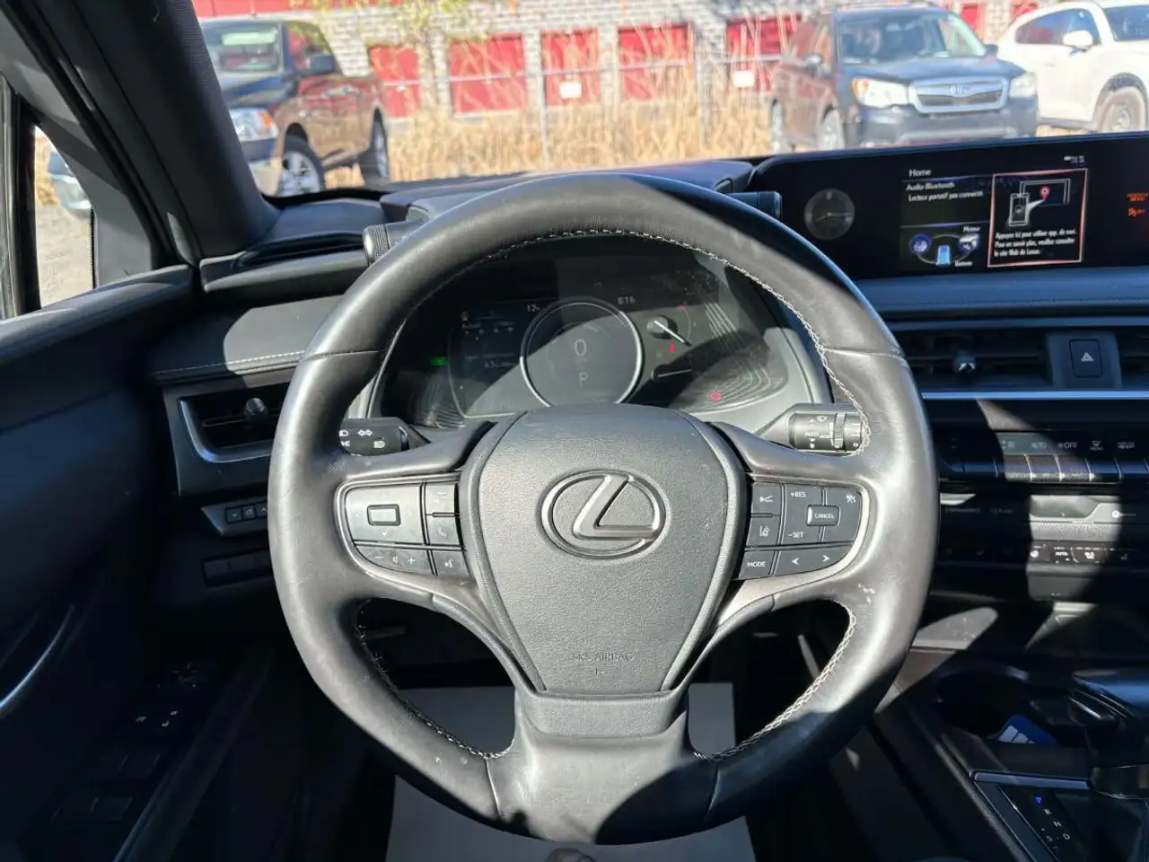 Lexus UX photo Lexus UX