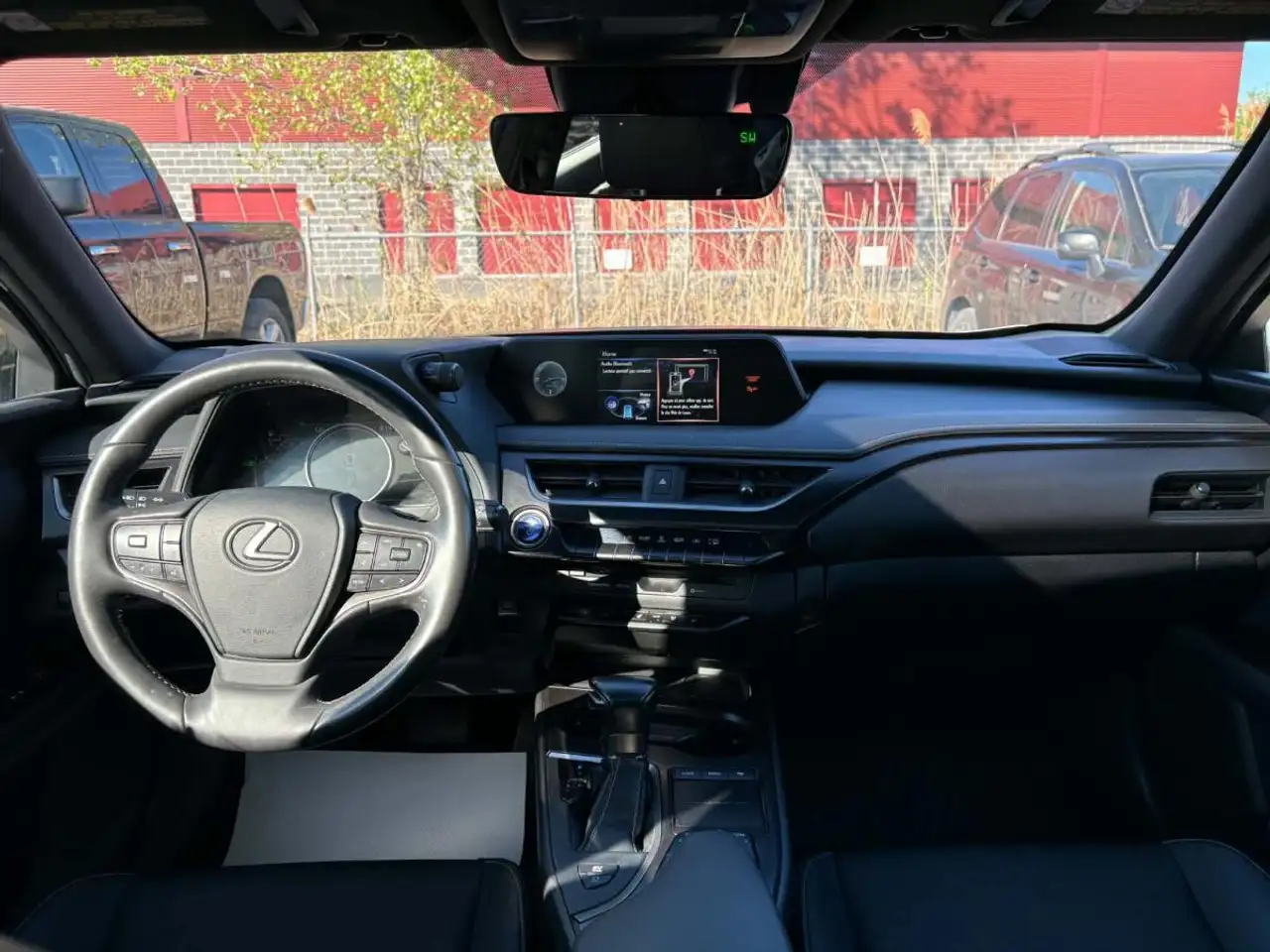 Lexus UX photo Lexus UX